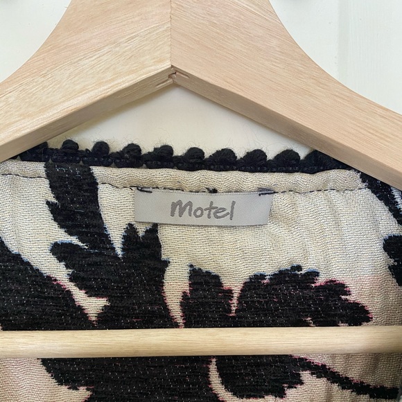 Unique Italian Flower coat 🌺 - Picture 2 of 7